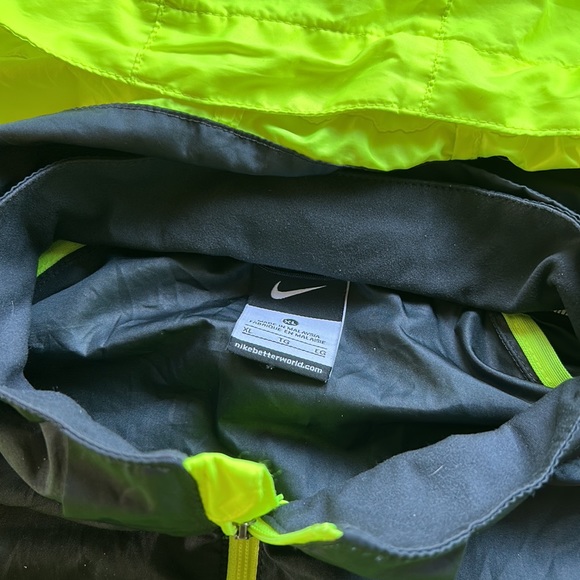 Nike Running HiVis Light Jacket Unisex XL High Visibility Reflective Windbreaker - Picture 5 of 8